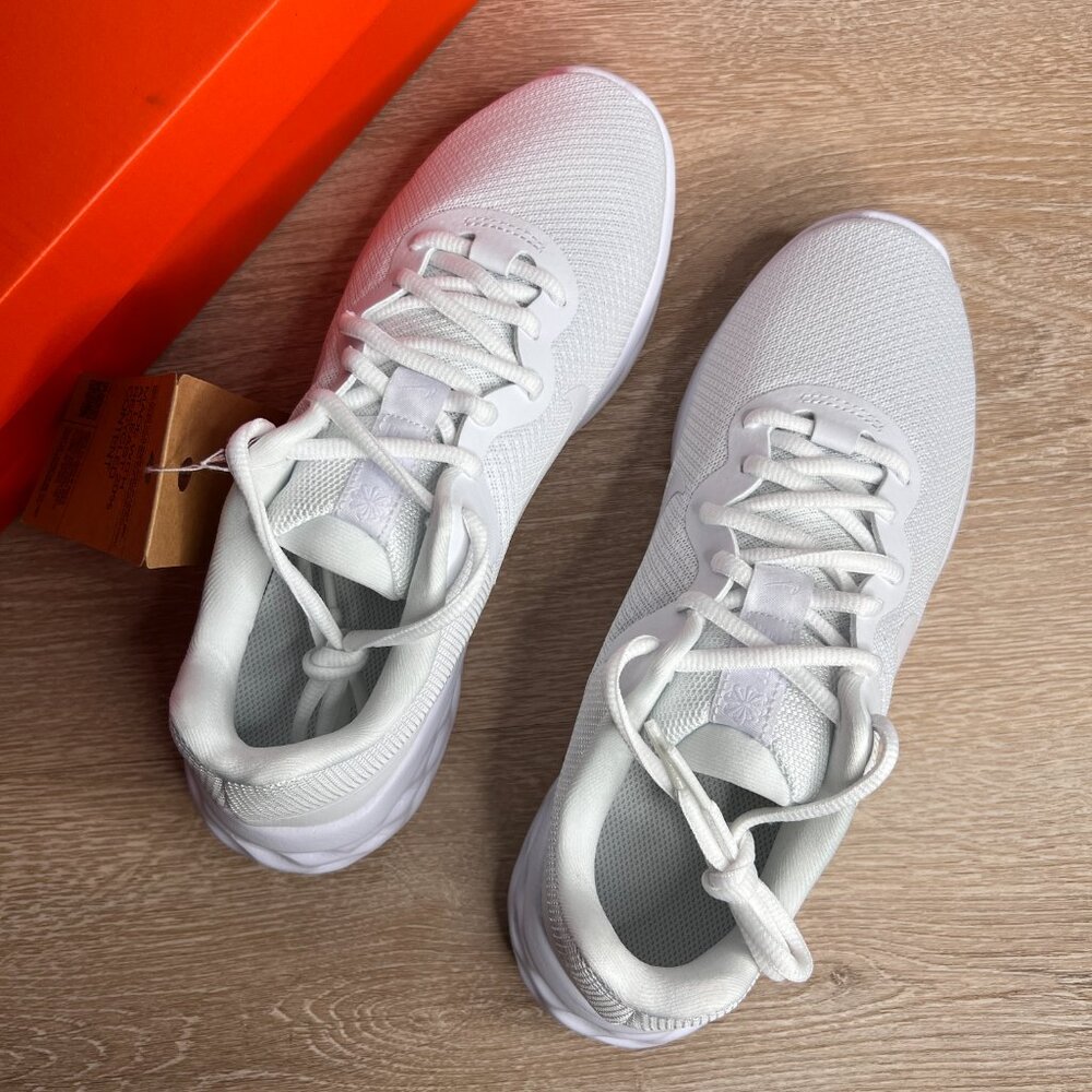 Nike Revolution 6 Women's Road Running Shoes - Picture 6 of 8
